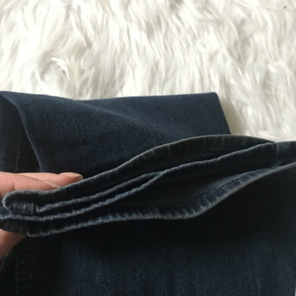 { 7 For All Mankind } A Pocket Bootcut Jeans - Picture 5 of 8